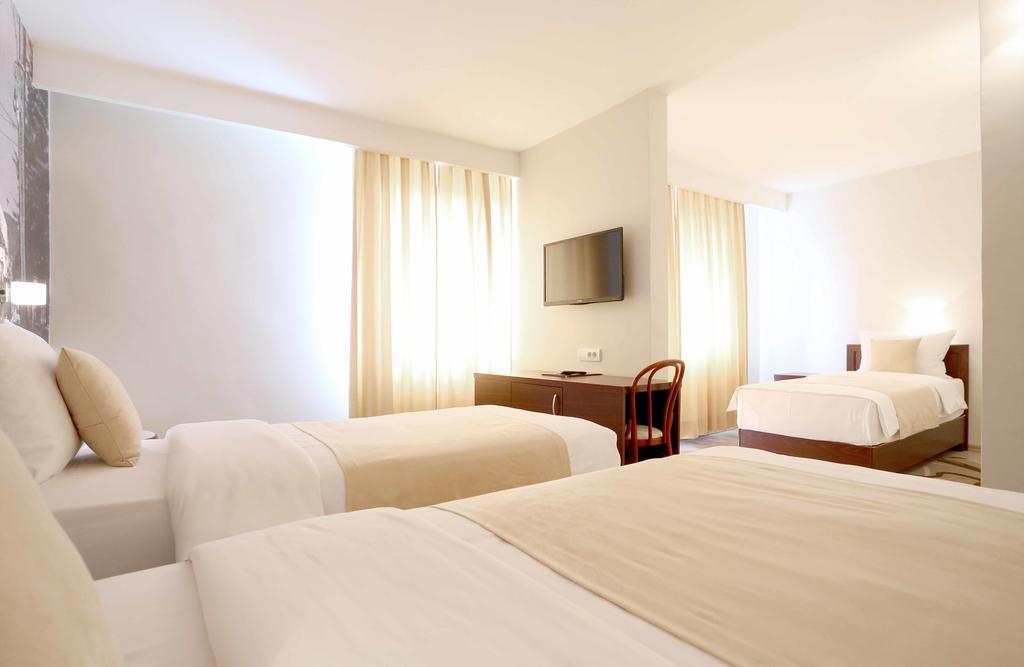 Vogošća Hotel Park מראה חיצוני תמונה