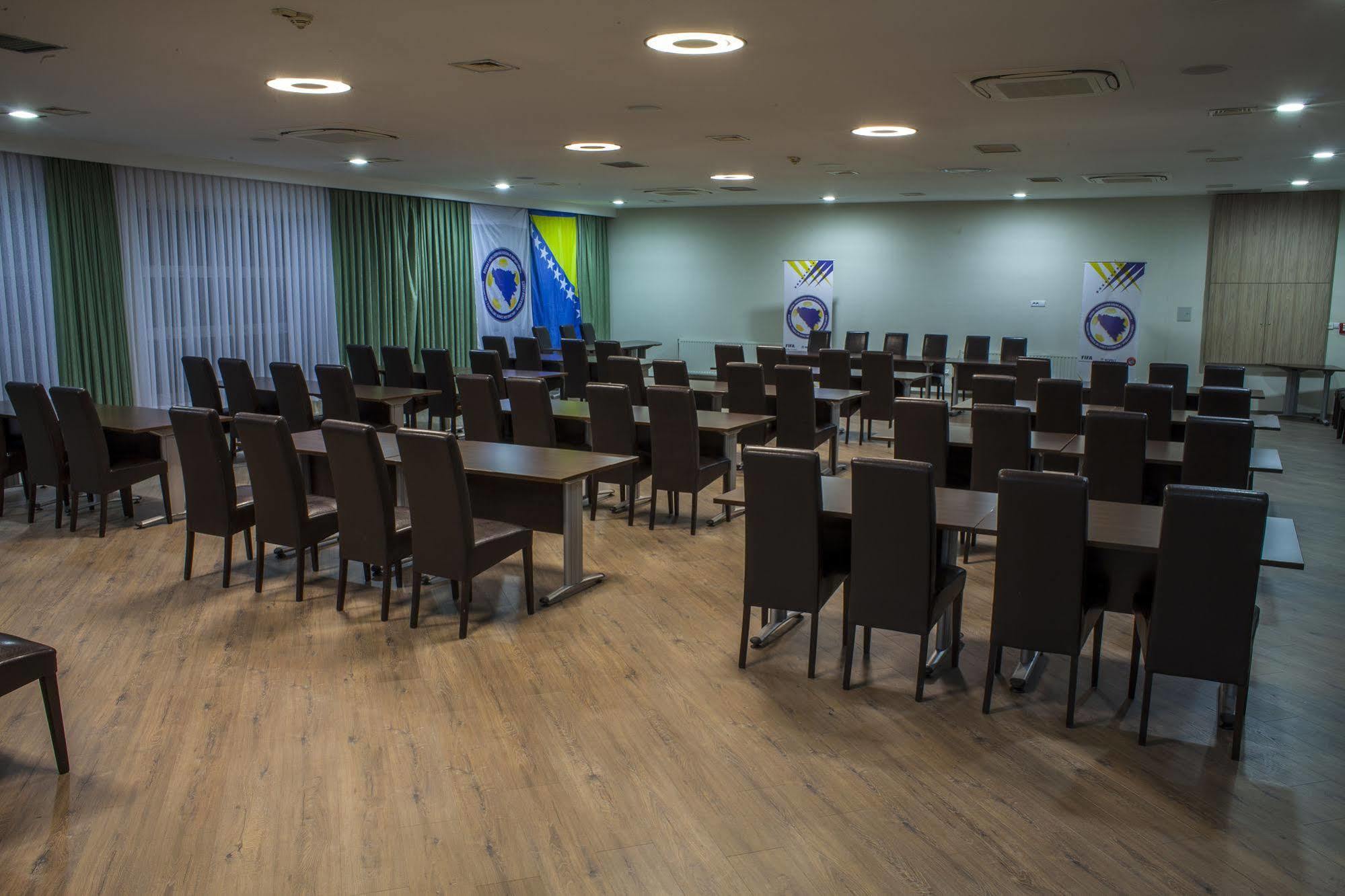 Vogošća Hotel Park מראה חיצוני תמונה